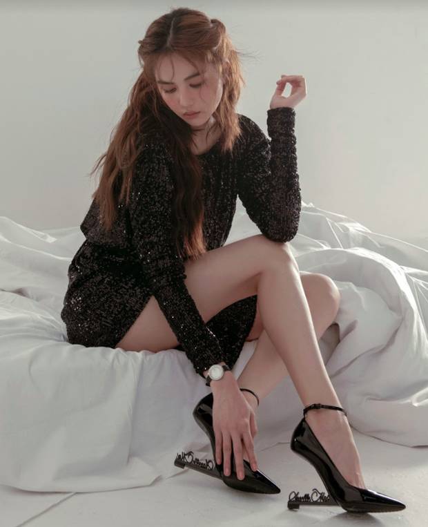 Ngọc Trinh khiến netizen ngẩn ngơ vì quá xinh trong loạt ảnh phong cách mới, nhưng sao na ná Song Hye Kyo thế này?-1