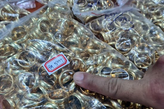 18.000 người sập bẫy nhóm thanh niên mở đường dây 