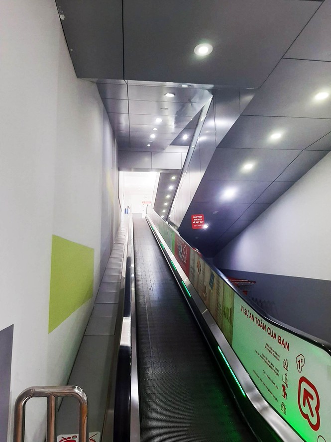 Hi hữu xe đẩy hàng của siêu thị tông chết người-2