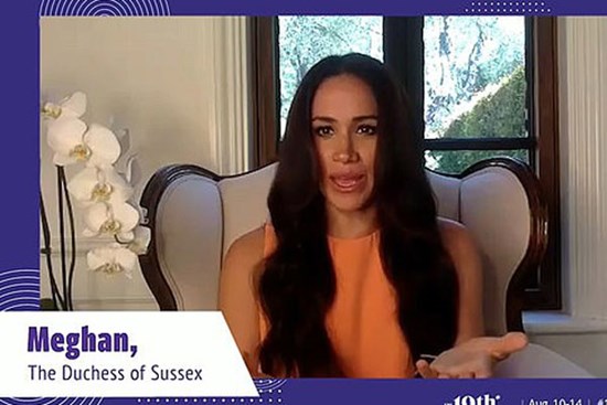 Vừa mới phát hành, sách về nhà Sussex bị độc giả chê bai tơi tả, đánh giá 1 sao khiến Meghan Markle tiêu tan giấc mộng đẹp