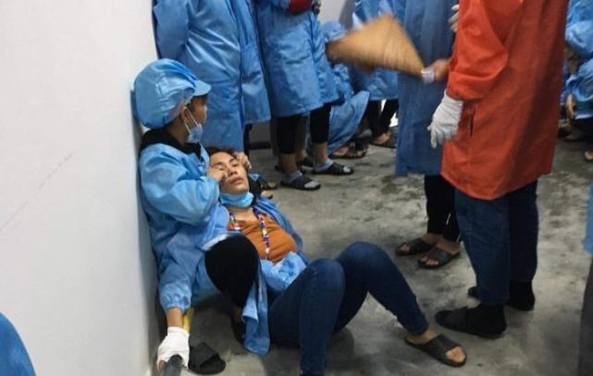 Nhiều công nhân ngất xỉu khi đang làm việc tại xưởng lắp ráp điện tử trong KCN đã từng xảy ra sự việc tương tự-1