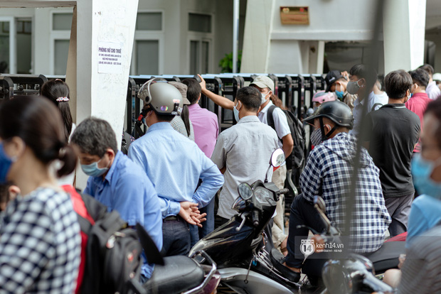 Hơn 5600 học sinh đổ về Đại học Bách Khoa kiểm tra tư duy: Đề dài tận 21 trang chỉ làm trong 2 tiếng!-6