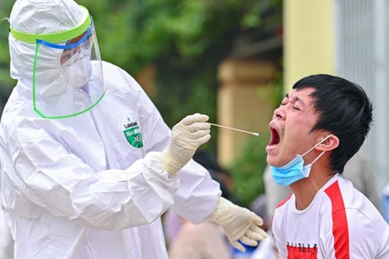 Thêm một người mắc Covid-19 trở về từ Guinea Xích Đạo