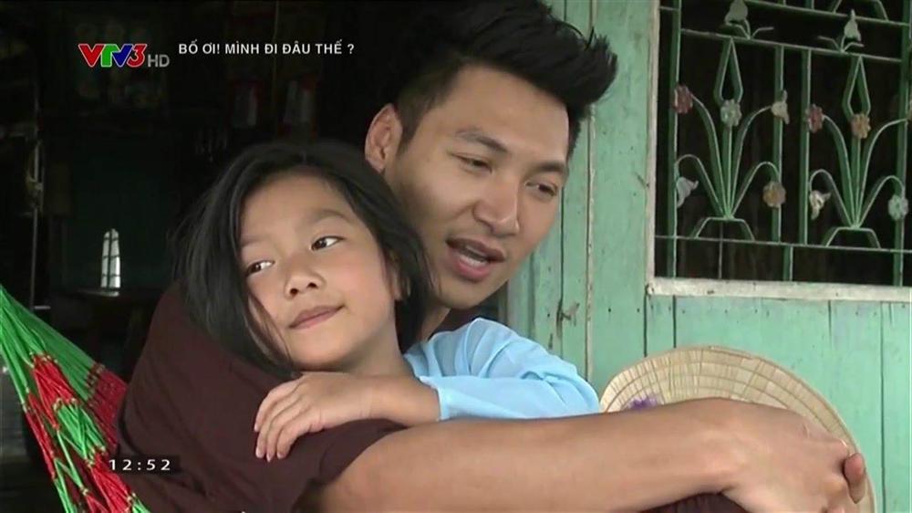 Cô bé điệu nhất Bố ơi mình đi đâu thế” mùa 2: Càng lớn càng xinh xắn và đỏm dáng, nhưng trình nói tiếng Anh mới là điều gây choáng-1