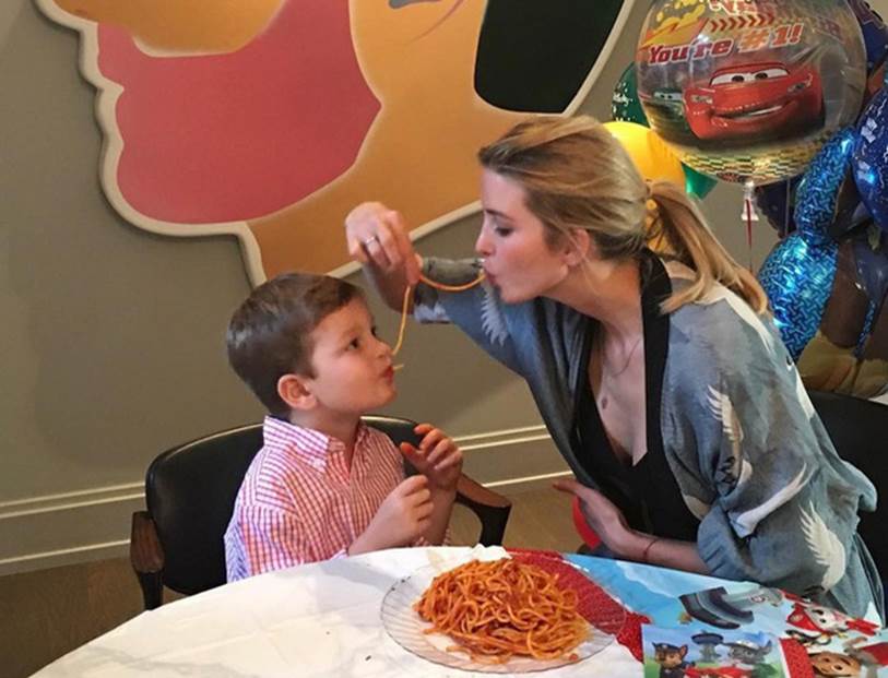 3 người cháu của Tổng thống Trump từng gây sốt với vẻ đáng yêu, được cưng chiều hết mực giờ đã lớn nhanh như thế này đây-5