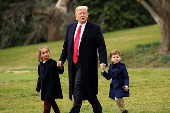 3 người cháu của Tổng thống Trump từng gây sốt với vẻ đáng yêu, được cưng chiều hết mực giờ đã lớn nhanh như thế này đây