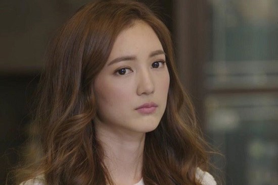 Vợ cũ của chồng hẹn tôi rồi đưa ra mảnh giấy nhàu nhĩ khiến tôi điêu đứng