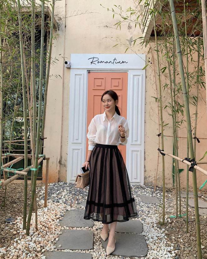 Huỳnh Anh đổi style ăn diện một màu” từ ngày quen Quang Hải, tưởng nhàm chán mà chàng vẫn yêu-12