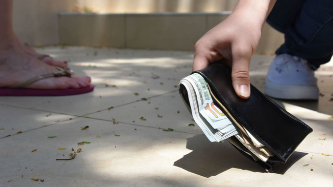 Hãy thêm thứ này vào ví, nếu đánh rơi khả năng lớn sẽ được trả lại-1