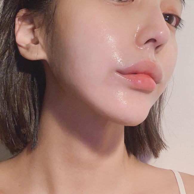 3 lọ serum giúp cấp ẩm tầng sâu, da cứ hồng hào mọng nước như vừa được tiêm căng bóng-1