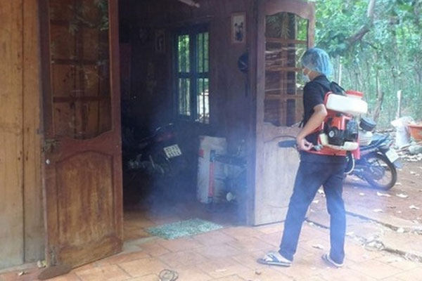 Bình Phước có gần 700 ca mắc và 2 ca tử vong do sốt xuất huyết-1