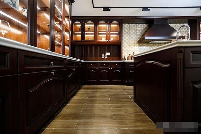 5 màu tủ bếp đẹp mắt, sang trọng cho mọi nhà, ai không biết thật đáng tiếc!-6