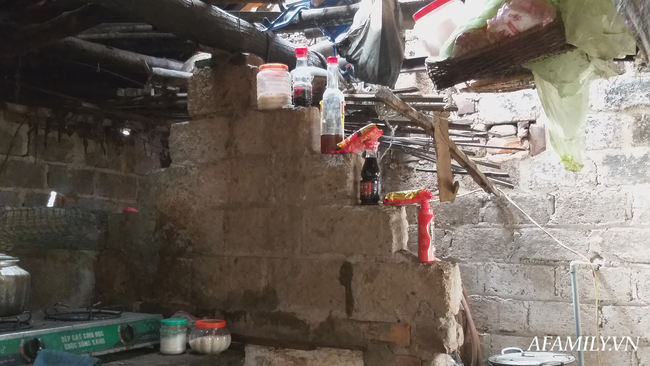 Bố tàn tật sát hại mẹ ngay trước hiên nhà, 5 đứa trẻ bơ vơ hoàn cảnh bi đát-5