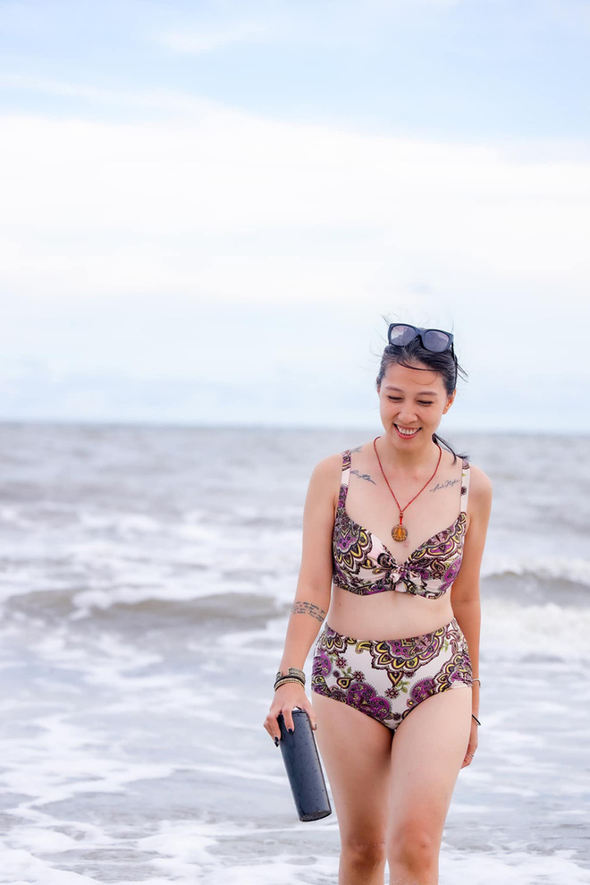 Lần hiếm hoi vợ lớn hơn 6 tuổi của Phạm Anh Khoa khoe ảnh bikini gợi cảm-3