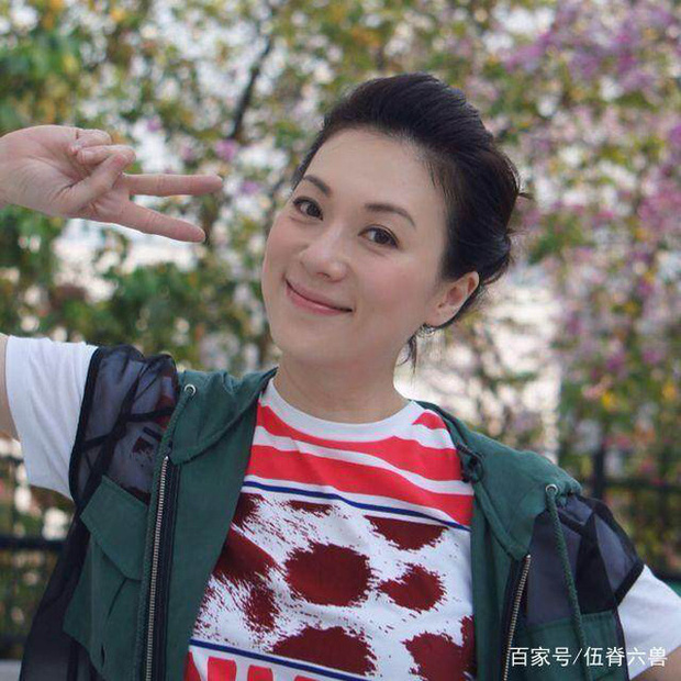 Ân oán 2 mỹ nhân Thâm Cung Nội Chiến: Người ngậm thìa vàng người bị bỏ rơi, tình thù căng thẳng từ phim tới đời thực-18