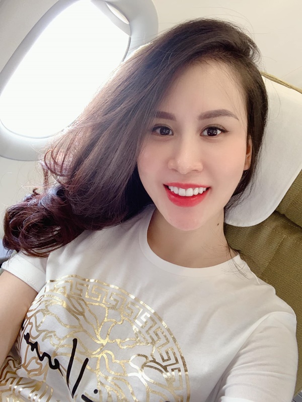 Hai nhóc tỳ nhà MC Thành Trung được mẹ huấn luyện gì cũng ăn,&nbsp;ngoài hoa quả xịn thì mướp đắng cũng đánh bay cả quả!-1