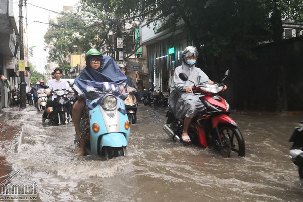 Dự báo thời tiết 18/8, miền Bắc mưa tầm tã, nhiều nơi nguy cơ ngập-1