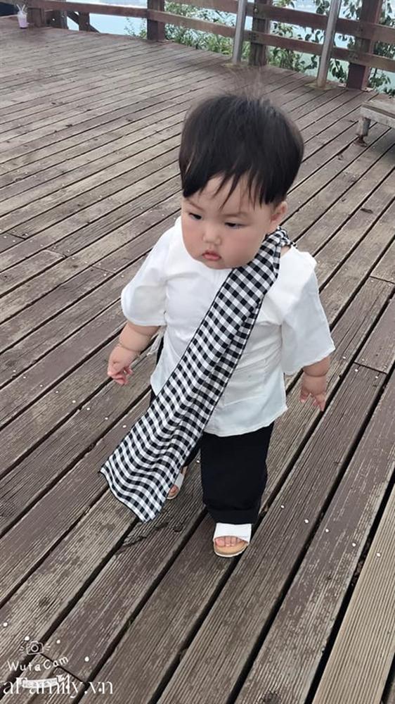 Thực hư bức ảnh siêu âm chụp thai nhi trong tư thế biết tập gym từ khi còn nằm trong bụng mẹ-12