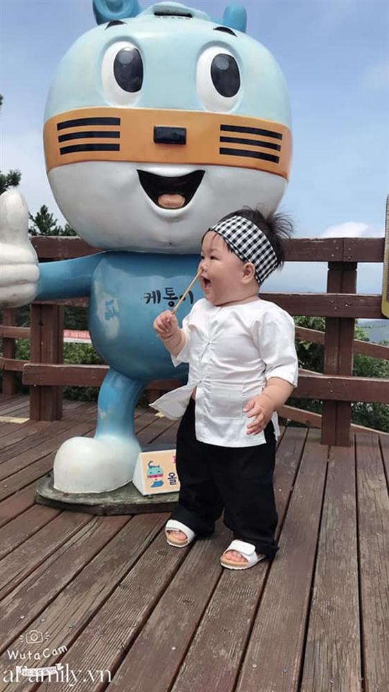 Thực hư bức ảnh siêu âm chụp thai nhi trong tư thế biết tập gym từ khi còn nằm trong bụng mẹ-13