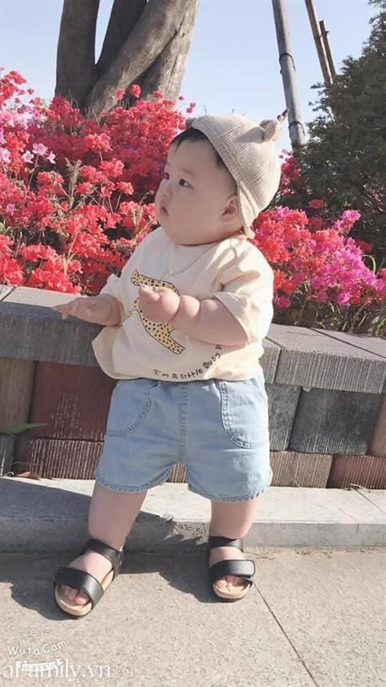 Thực hư bức ảnh siêu âm chụp thai nhi trong tư thế biết tập gym từ khi còn nằm trong bụng mẹ-14