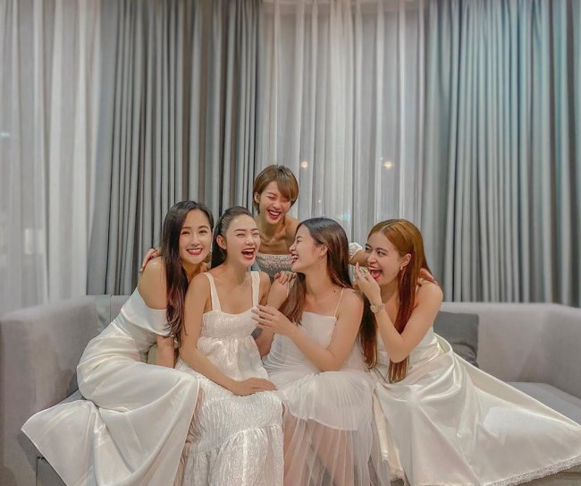 Cách cư xử khác thường của Mai Phương Thuý với các đồng nghiệp nữ-1