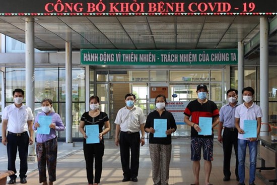 30 bệnh nhân Covid-19 xuất viện