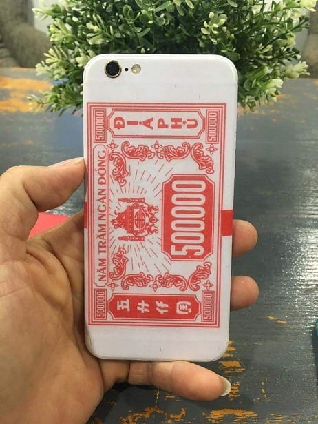 Làm đẹp tháng cô hồn: nam nhuộm tóc nén nhang, nữ làm móng vàng mã-5