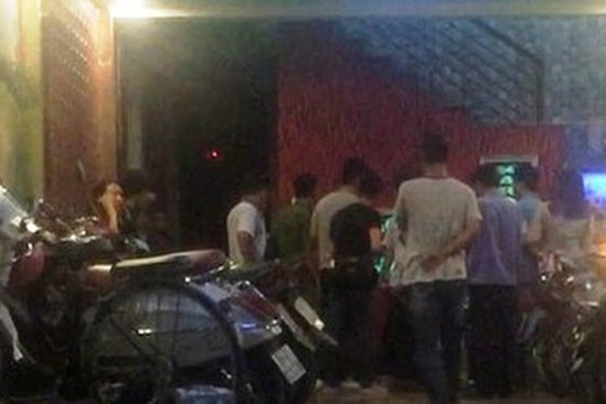 2 nam, nữ tử vong sau khi dùng ma túy ở quán karaoke