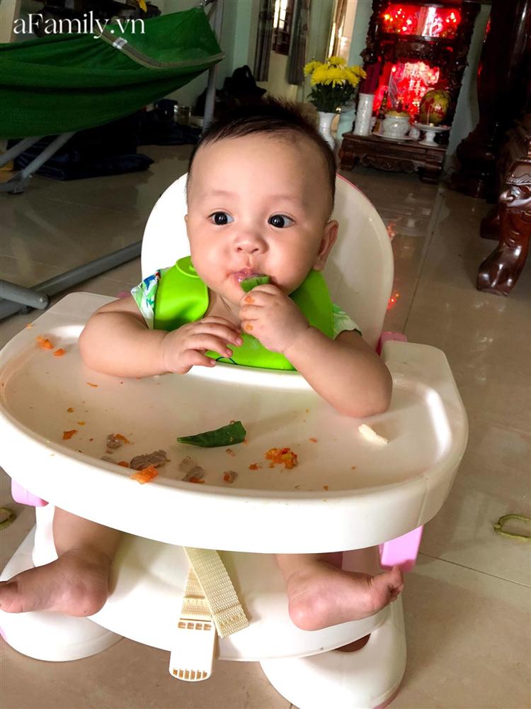 Mẹ Quảng Nam khoe thực đơn ăn dặm cho con nhìn như nhà hàng 5 sao, bé 11 tháng đã ăn cả thế giới” nhờ bí quyết đặc biệt-2