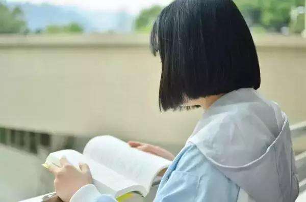 Con gái dậy thì ngày càng xinh, ông bố lại đau khổ mong con ngày càng xấu-3