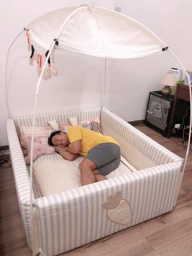 Nhiều năm im ắng sau mối tình với Hari Won, cuộc sống của rapper Tiến Đạt thay đổi 180 độ bên vợ con-9