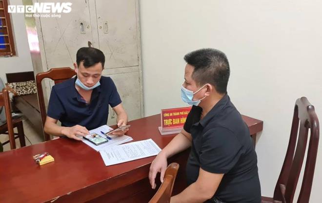 Triệu tập chủ quán bắt khách quỳ vì bóc phốt đồ ăn có sán-1