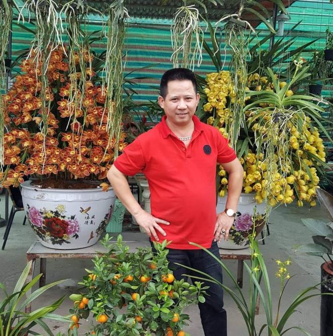 Bắt cô gái quỳ, xin lỗi: Chân dung chủ quán côn đồ-1