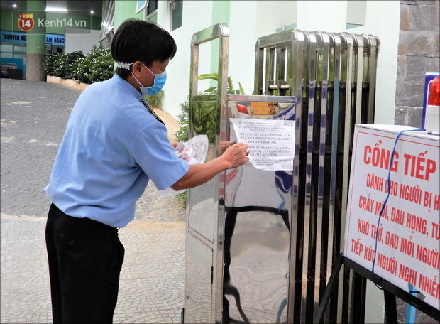 Thêm 1 bệnh viện ở Đà Nẵng được gỡ phong tỏa, các y bác sỹ vỗ tay vui mừng-1