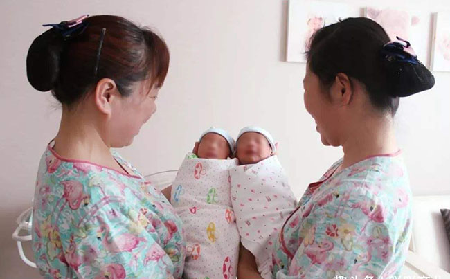 Vợ hạ sinh cặp quý tử đôi sau 4 tiếng đau đẻ chết đi sống lại, chồng hỏi đúng một câu lạnh lùng khiến chị quỵ ngã-3