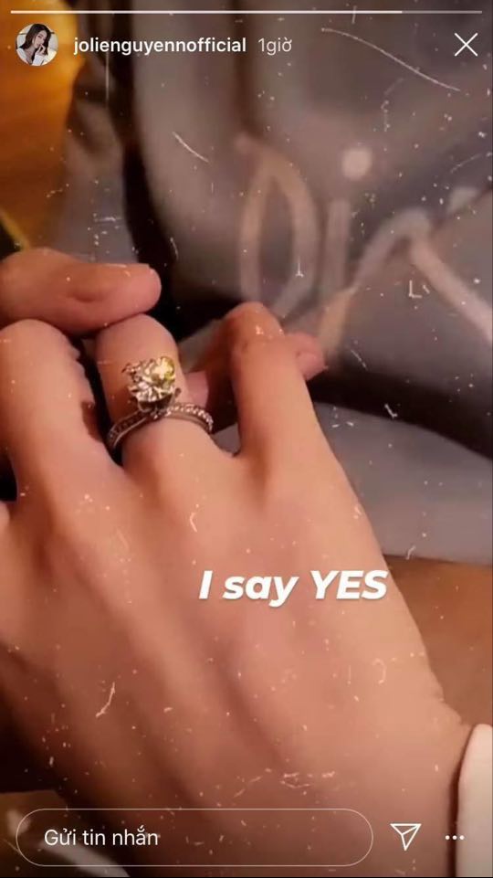 Sau loạt ồn ào đời tư, Hoa hậu Jolie Nguyễn chính thức nhận lời cầu hôn của bạn trai-1