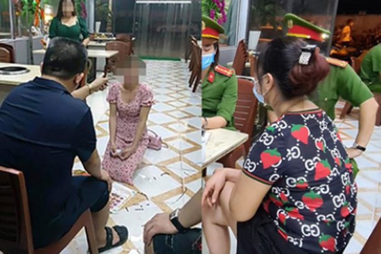 Vợ chồng chủ quán nướng bắt nữ khách hàng quỳ gối xin lỗi vì