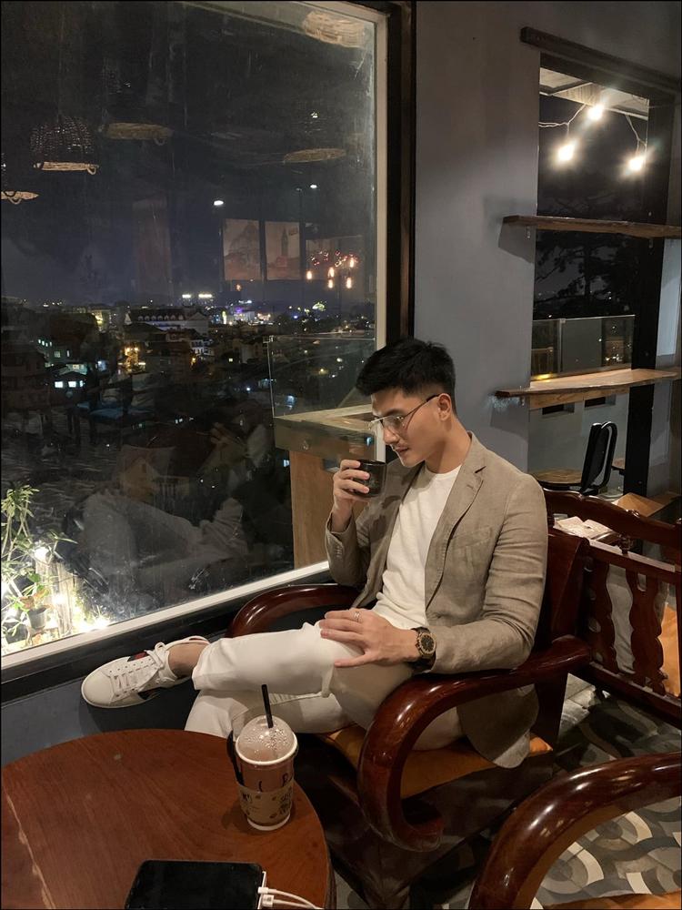 Trước khi lộ ảnh mua sắm thân mật, trai trẻ đi cùng Lệ Quyên từng làm rõ mối quan hệ với nữ hoàng Bolero?-4