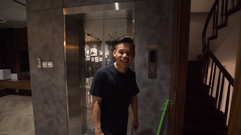 Khám phá dinh thự 7 tầng, có thang máy riêng cực hoành tráng của Độ Mixi-1