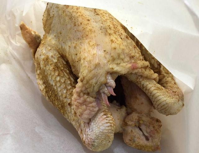 Trổ tài với cách làm gà nướng muối tiêu đãi cả nhà ngày cuối tuần-5