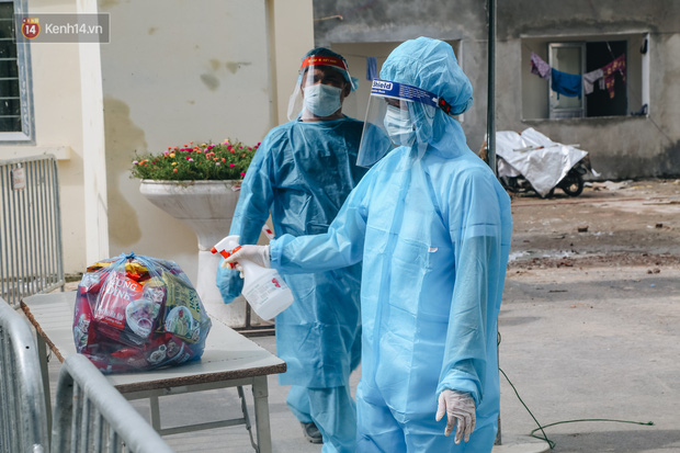 Bộ Y tế rút bệnh nhân 994 từng đến khám ở Bệnh viện E ra khỏi danh sách những người bị nhiễm SARS-CoV-2-1