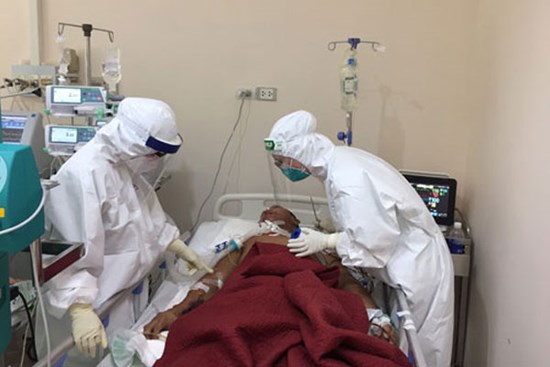 Vì tuyến đầu chống dịch Covid-19: Thư gửi bác sĩ chưa từng thấy mặt