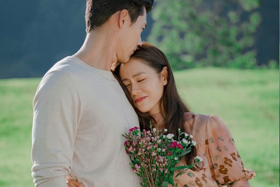Xôn xao thông tin Hyun Bin - Son Ye Jin sắp thông báo đám cưới, tiết lộ luôn địa điểm tổ chức hôn lễ