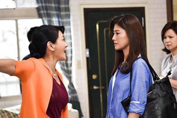 Chồng bình thản khi bị bắt quả tang ngoại tình, vợ lớn tiếng dằn mặt nhân tình: Cô tưởng có mình cô hả, tôi bắt bao nhiêu đứa rồi nha-3