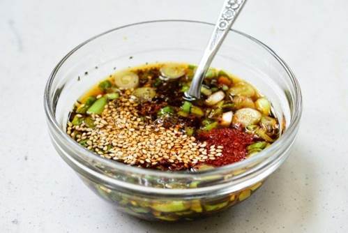 Sốt cà chua mãi cũng chán, vợ đem đậu phụ sốt kiểu này chồng tưởng ăn ở hàng sang chảnh-3