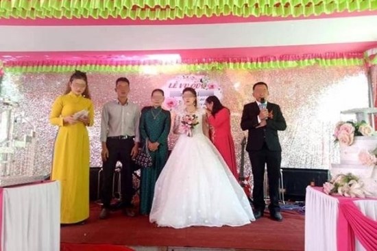 Đám cưới không chú rể ở Quảng Trị, cô dâu nói lý do khiến nhiều người muốn khóc