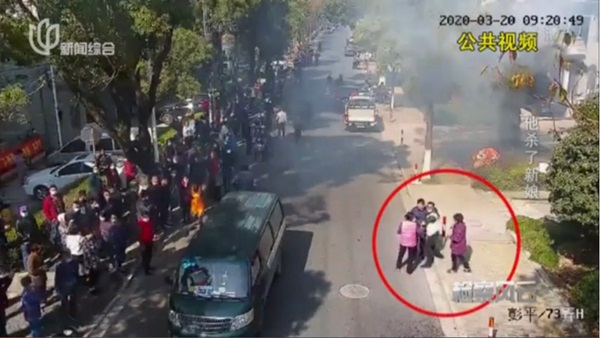 Vợ không cho mượn tiền, chồng ra tay sát hại rồi phóng hỏa, sau khi bị bắt lại muốn chết đi vì biết thân phận thật của mình-1