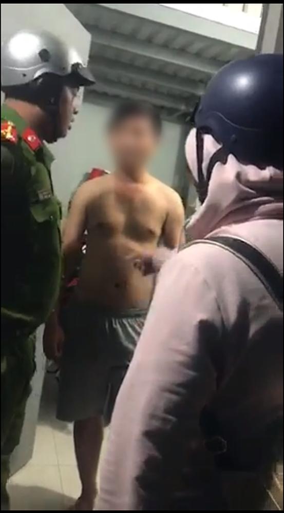 Chồng bình thản khi bị bắt quả tang ngoại tình, vợ lớn tiếng dằn mặt nhân tình: Cô tưởng có mình cô hả, tôi bắt bao nhiêu đứa rồi nha-1