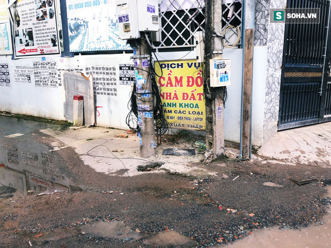 Người cứu 2 mẹ con vụ 3 người bị điện giật thương vong khi ngã xe: Vớt cô ấy lên, tôi chỉ biết khóc vì bất lực-6