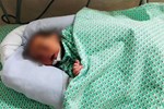Vụ bỏ rơi con sơ sinh trong khe tường ở Hà Nội: Xóm trọ bàng hoàng, không ai biết nữ sinh mang bầu-4